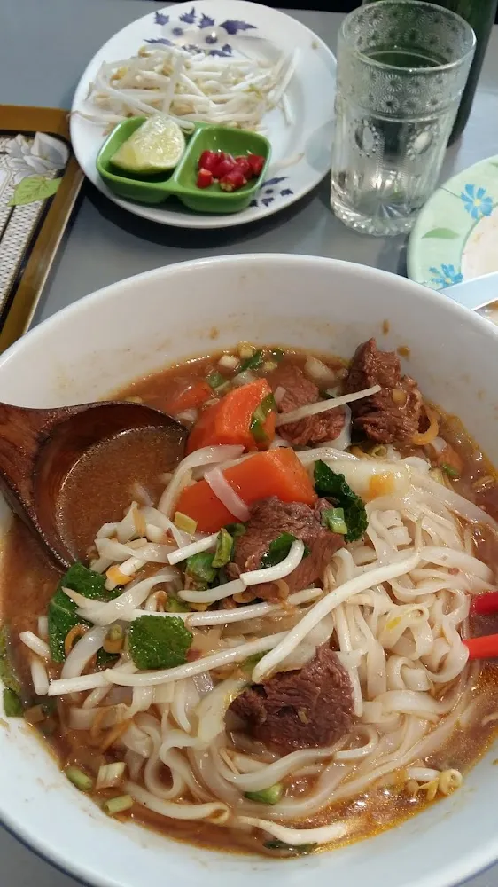 Bùn Thit Kho